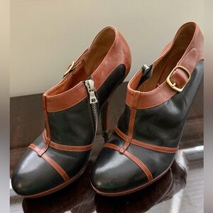 Dries Van Noten Black and Brown Heels with Gold Buckle